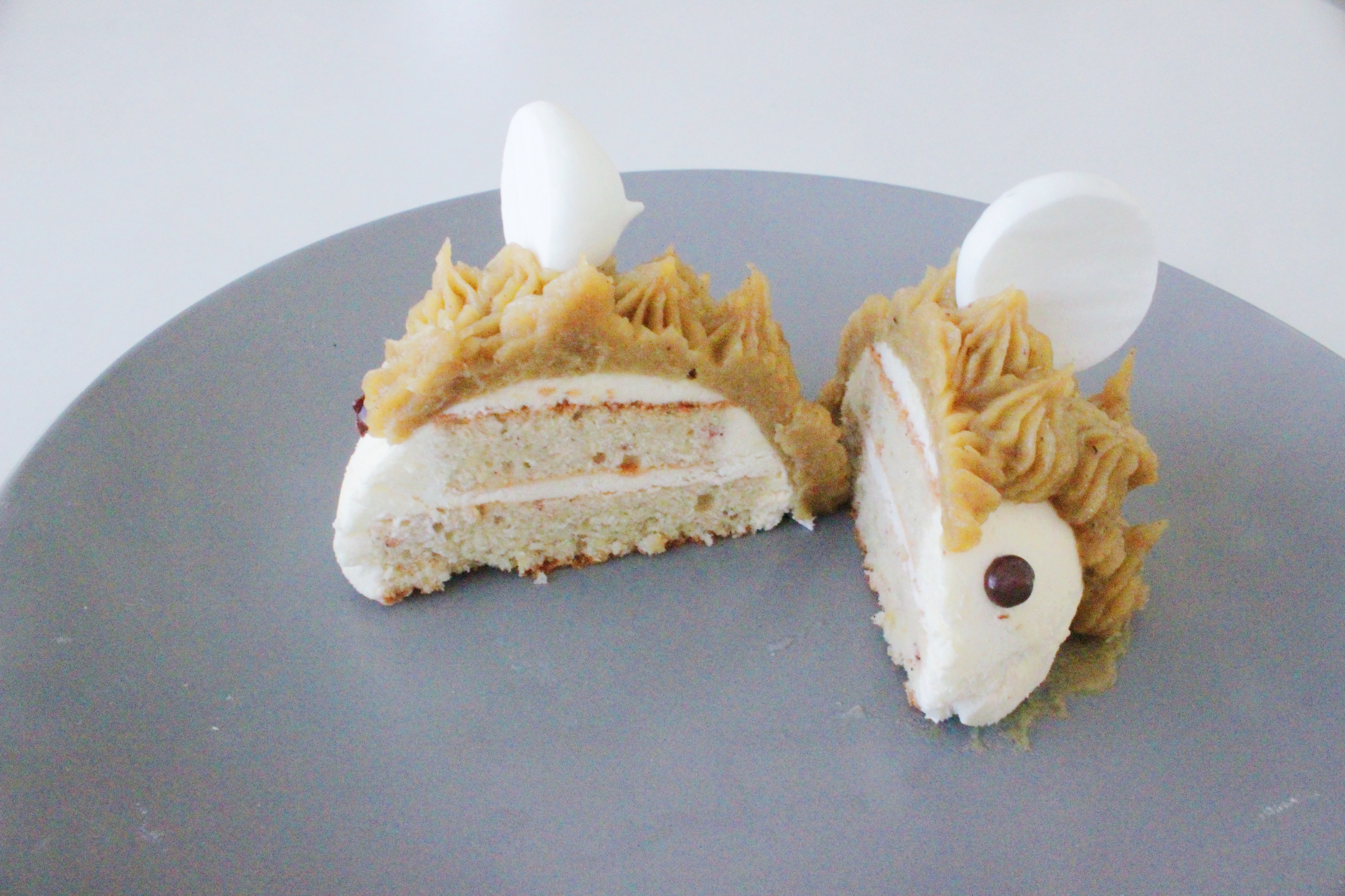 Hedgehog “Cinnabon” Mont Blancs – Freddy's Harajuku